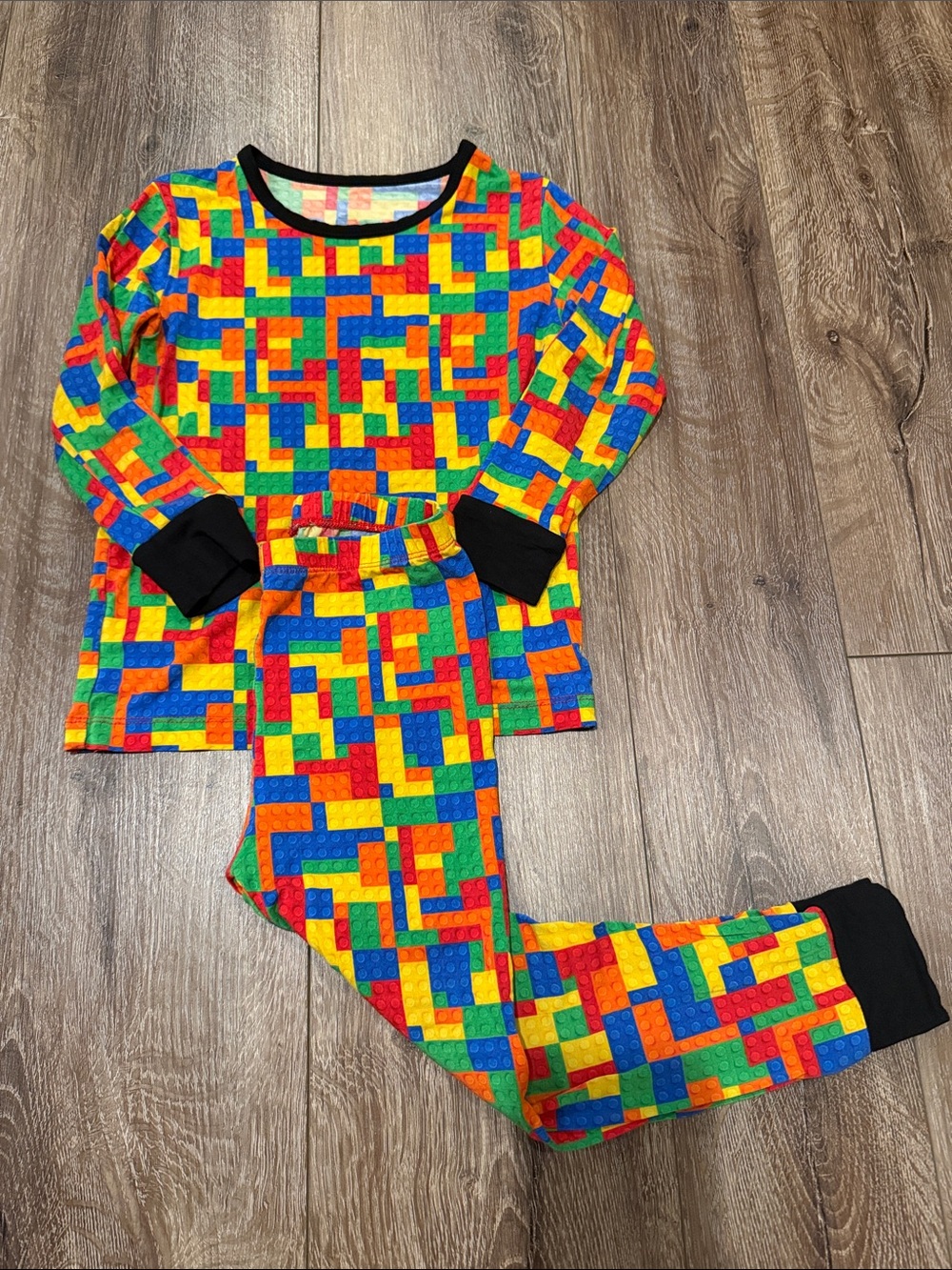 George Hats Multicolor Lego Building Block Print Pajama Set Size: 3T